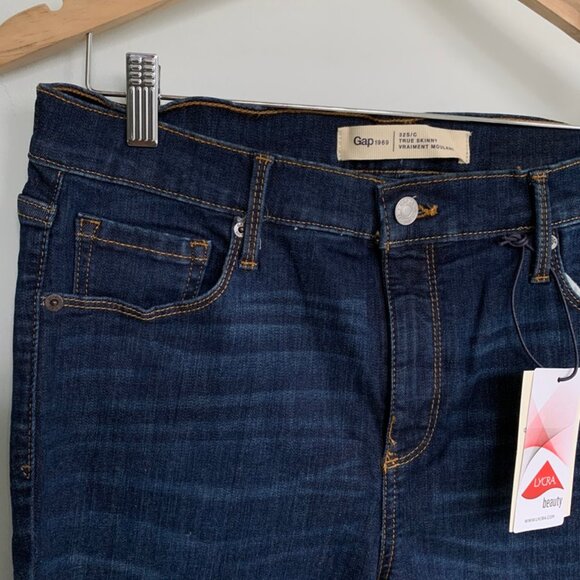 Gap 1969 Mid Rise True Skinny Jeans in Sculpt dark indigo 32 / 14 NWT - Picture 5 of 9